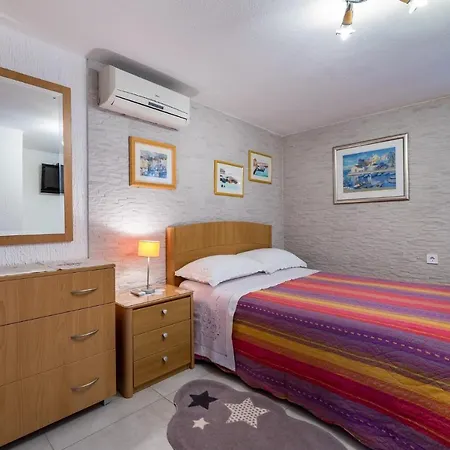 And With Parking Space Baska, Krk - 19424 Vendégház