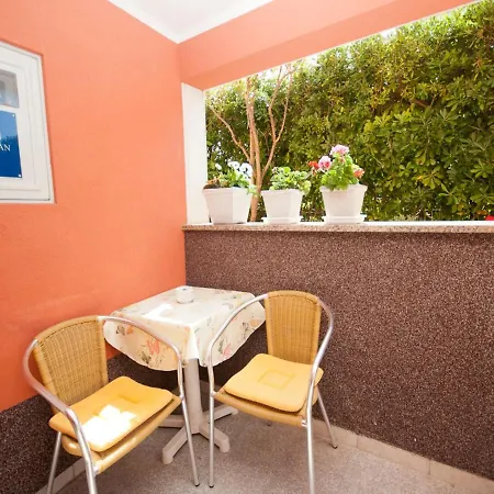 Vendégház And With Parking Space Baska, Krk - 19424 3*