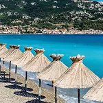 And With Parking Space Baska, Krk - 19424 Guest house Baska (Krk)